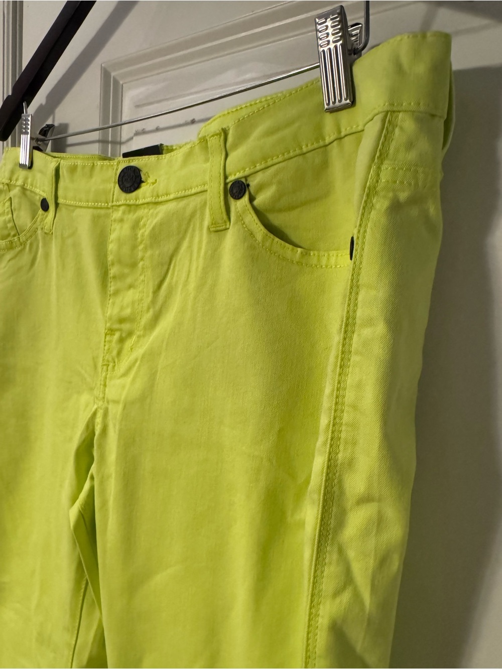 Rock & Republic Neon Yellow Atom Bomb Skinny Jeans Pants size 14 NWT - Picture 2 of 4